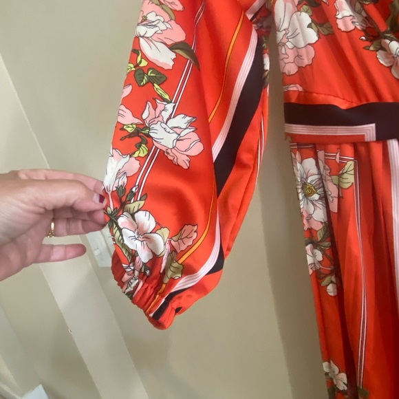 L'ATISTE Red Floral Long Sleeve Dress - Picture 4 of 6